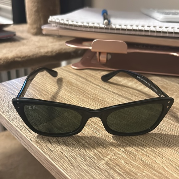 Ray-Ban// Lady Burbank - Picture 7 of 9